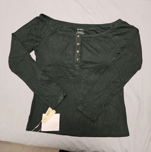 NWT OGL Off-The-Shoulder Henley Brami Top - Picture 2 of 5